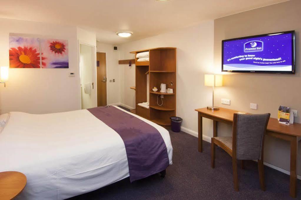 Premier Inn Chelmsford Esterno foto