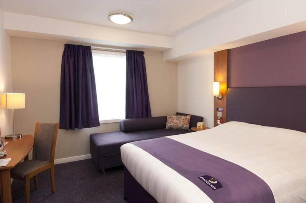 Premier Inn Chelmsford Esterno foto