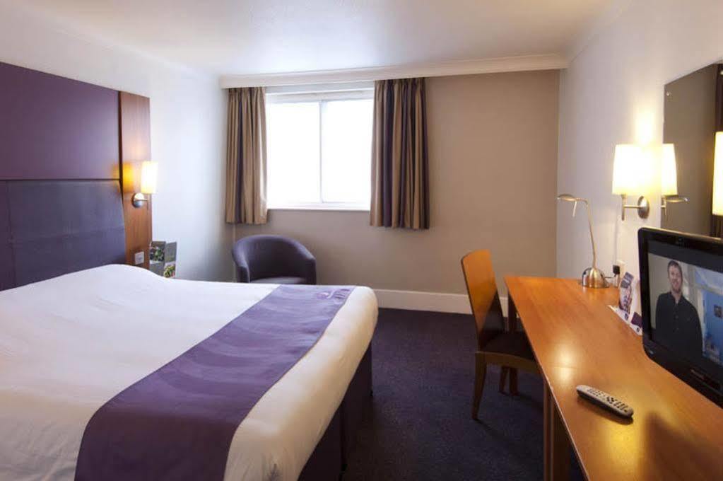 Premier Inn Chelmsford Esterno foto